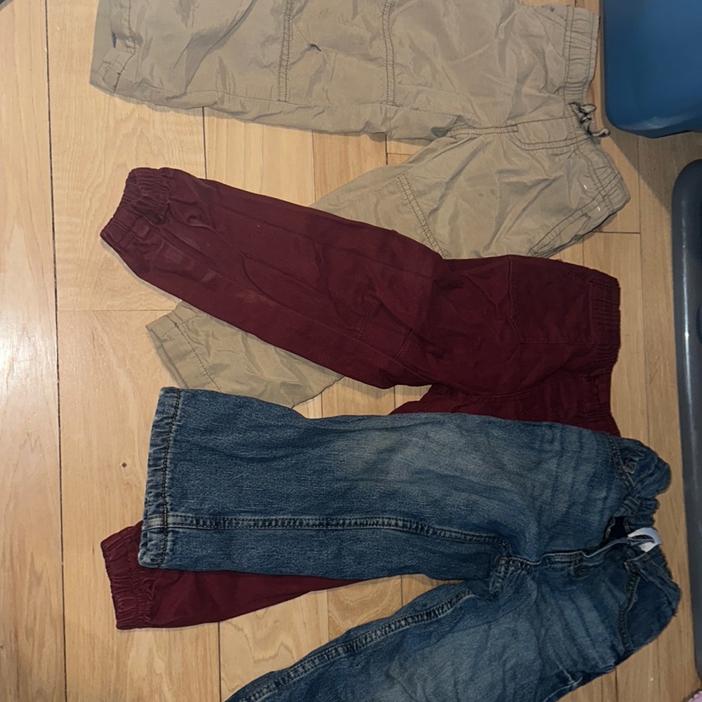 Lot (3 pairs) of 3T boys pants